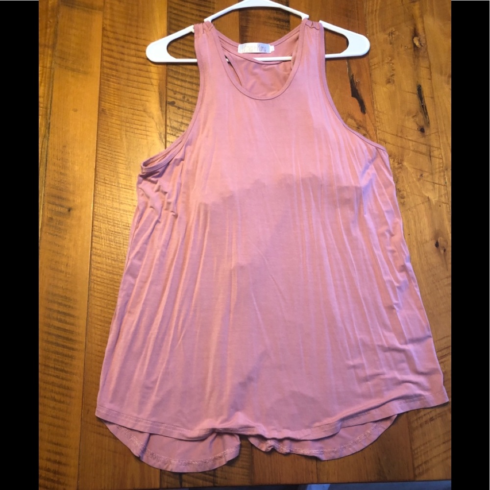 Women’s latched mama nursing tank top